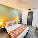 Hotel La Serene Punjabi Bagh