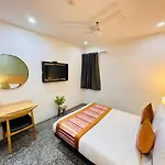 Hotel La Serene Punjabi Bagh