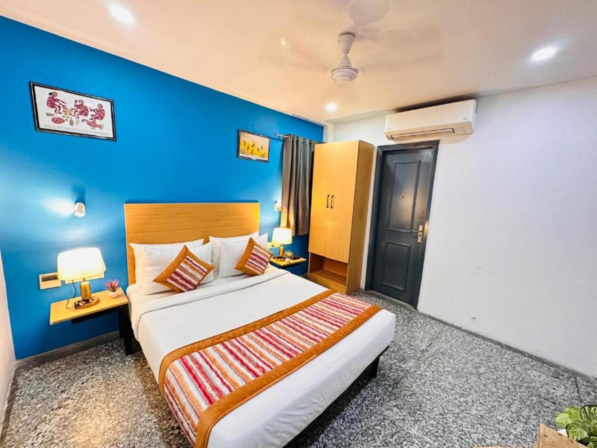 Hotel La Serene Punjabi Bagh