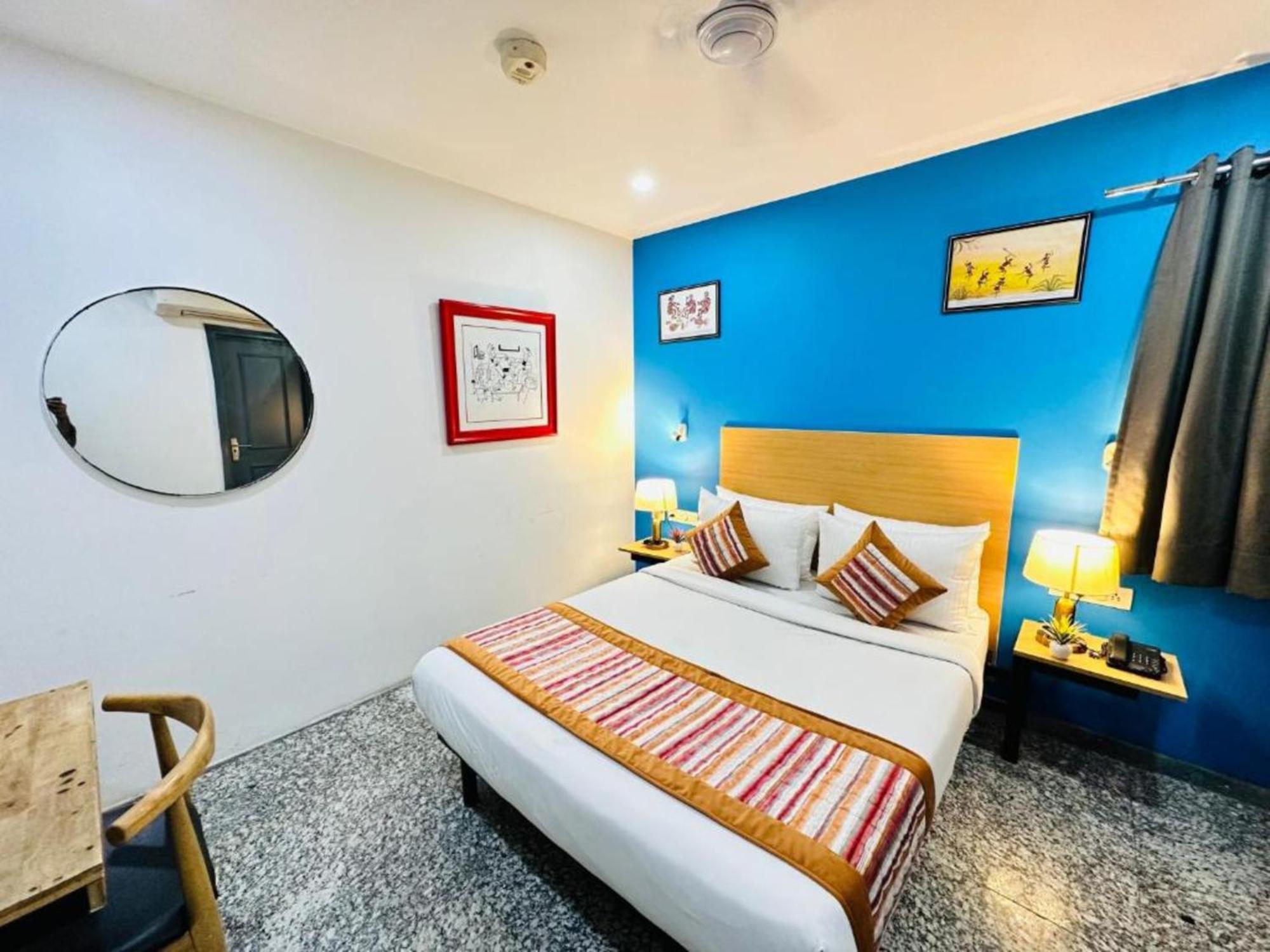 Hotel La Serene Punjabi Bagh